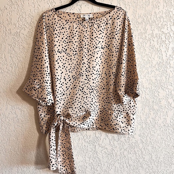 She + Sky | Front-tie Gold Blouse with Patterned Dots - Picture 5 of 8